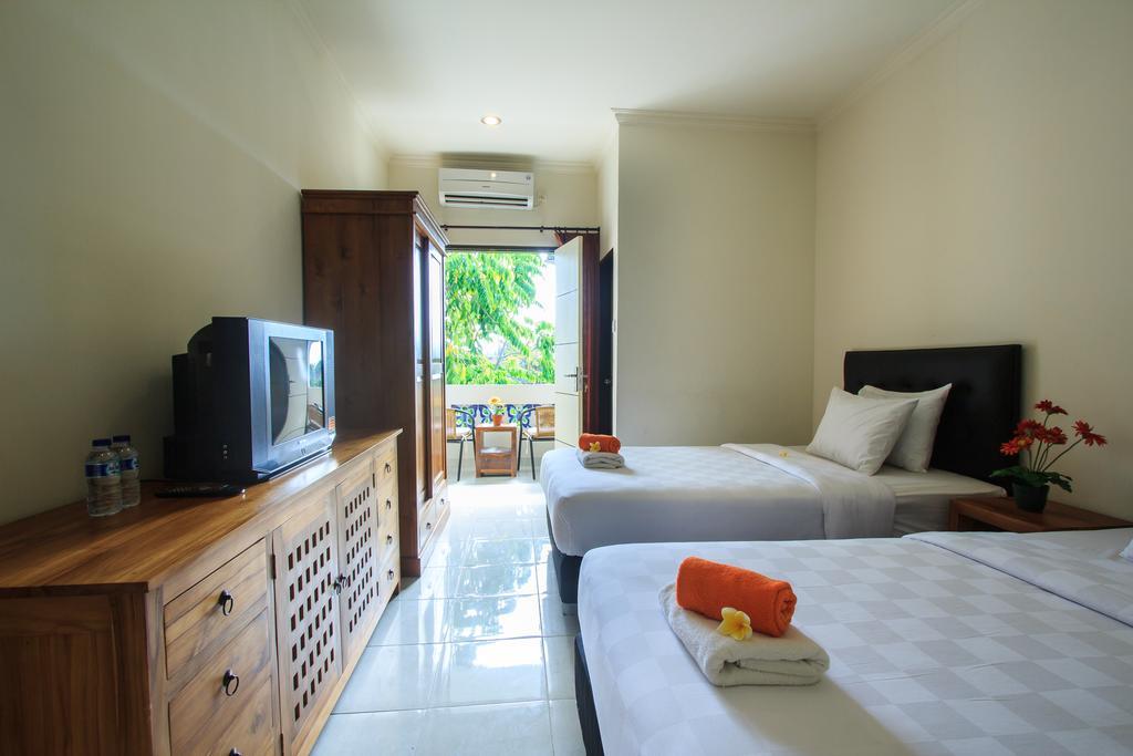 Ivanka Airport Inn Kuta Lombok Buitenkant foto