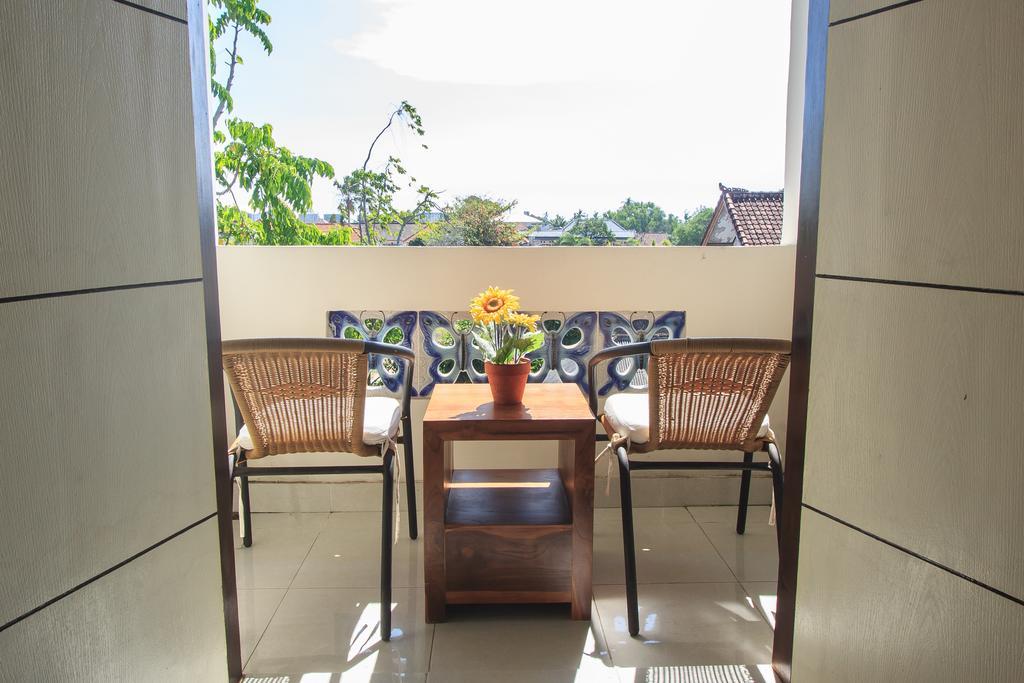Ivanka Airport Inn Kuta Lombok Buitenkant foto